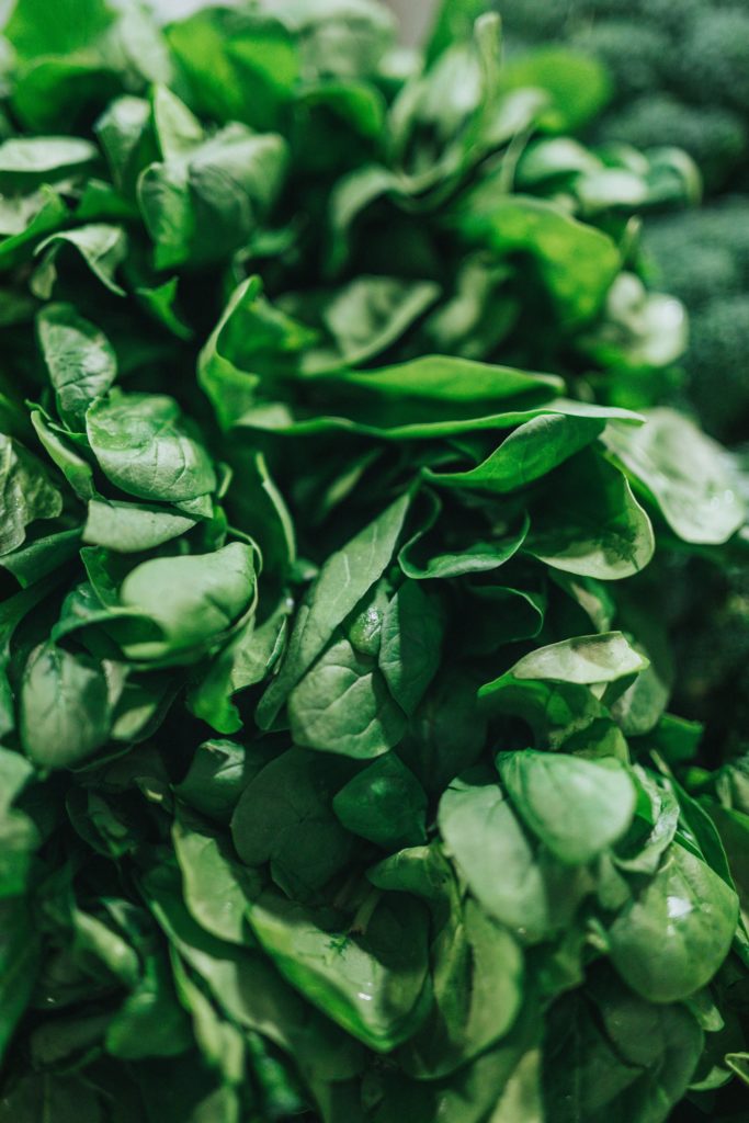 bundles of spinach containing green phytonutrients